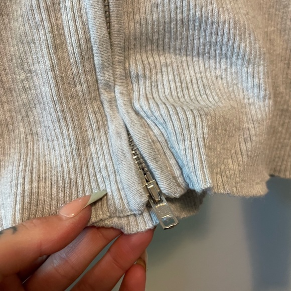 PPOLLY ZIP UP - Picture 3 of 4